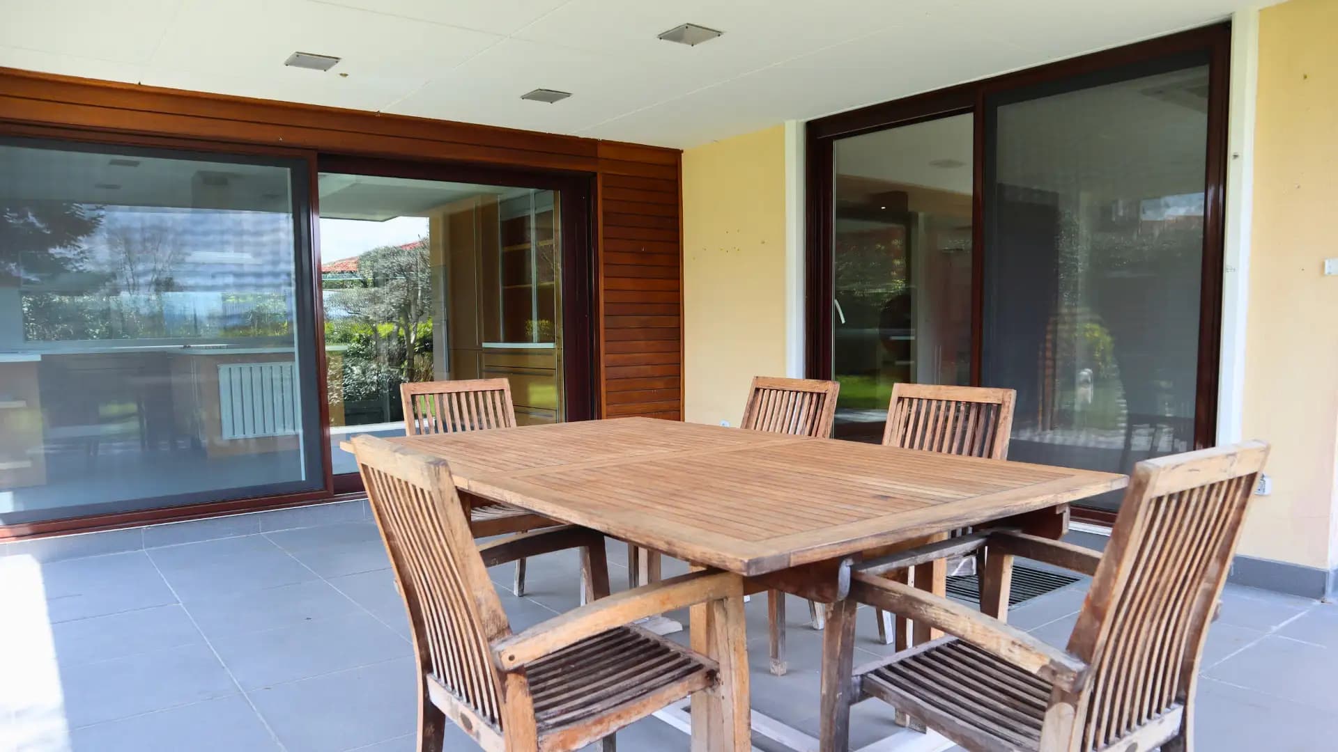 Sarıyer Sedatkent'te Boğaz Manzaralı Satılık Villa 400m²