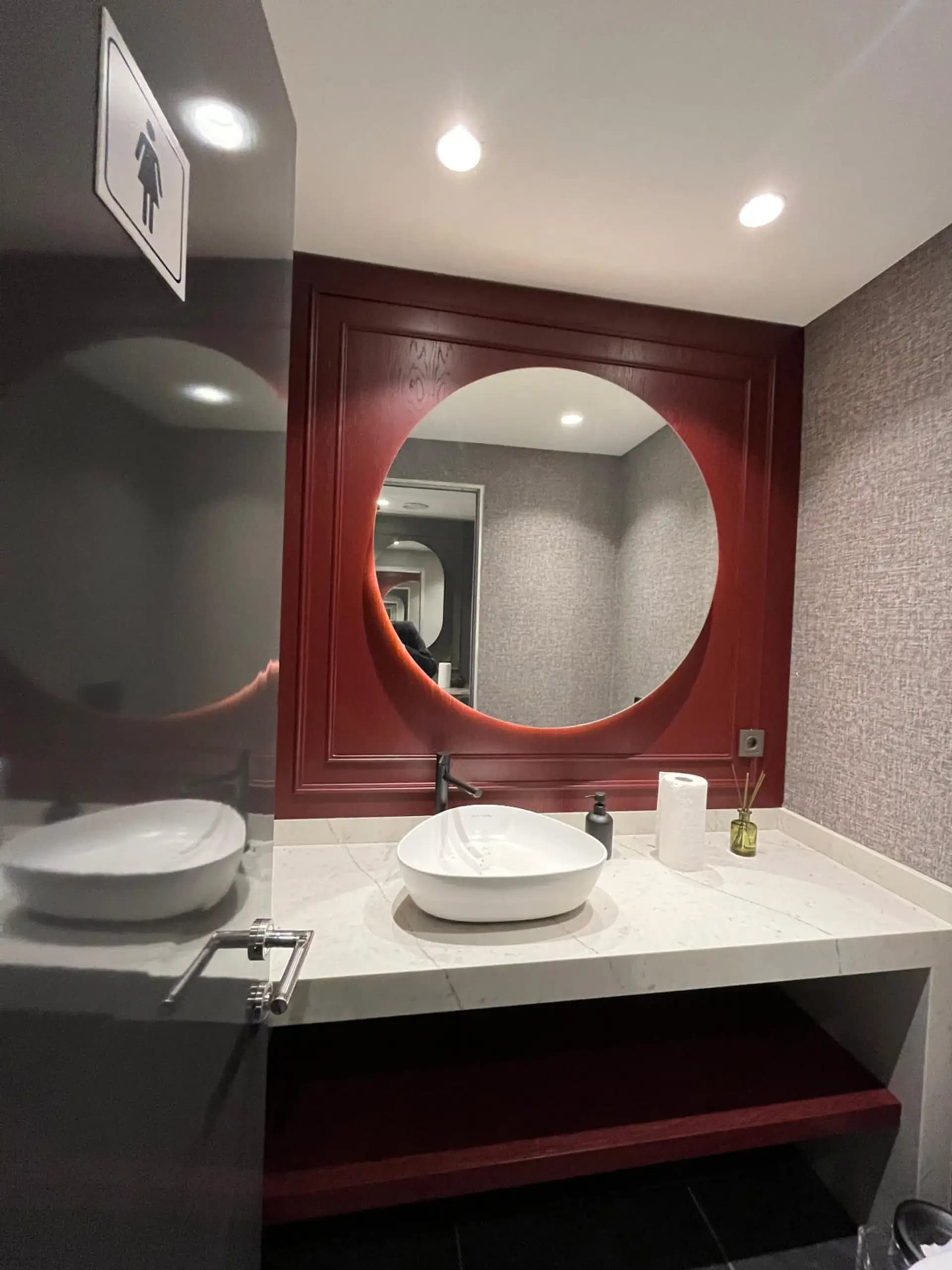 Ritz Carlton Süzer Plazada 228m2 Manzaralı Kiralık Ofis