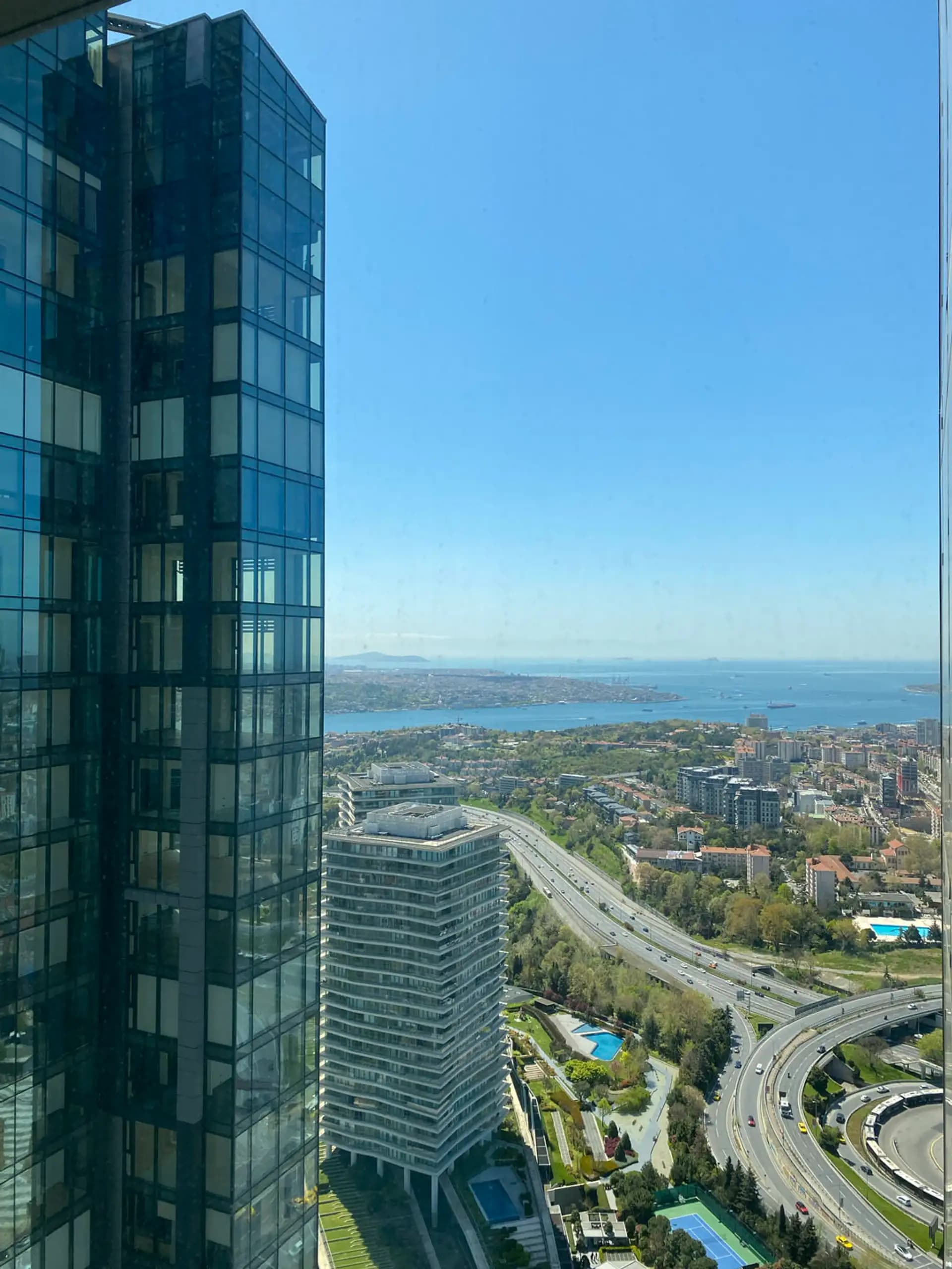 Çiftçi Towers Yüksek Kat Boğaz Manzaralı Satılık 3+1 Daire